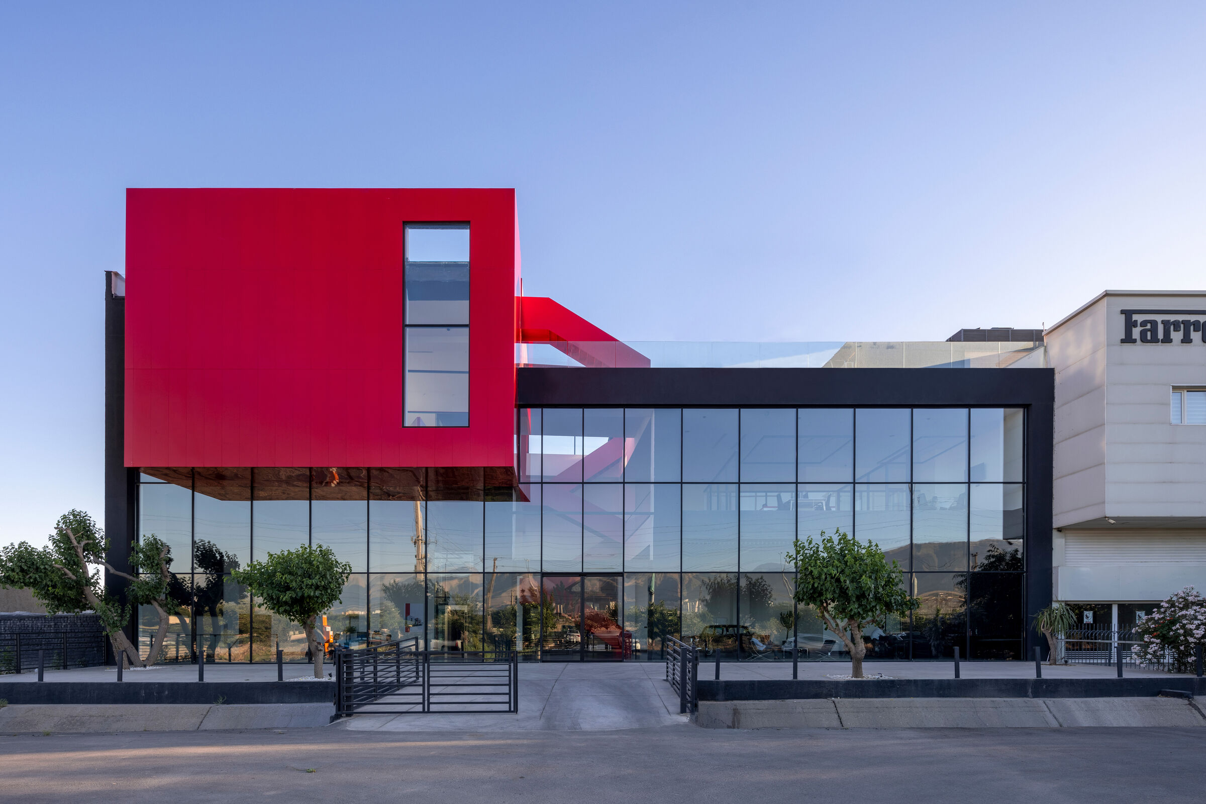 Charcoal Drawing - American Staffordshire Terrier by elviraNL on DeviantArt, image size:2400x1601