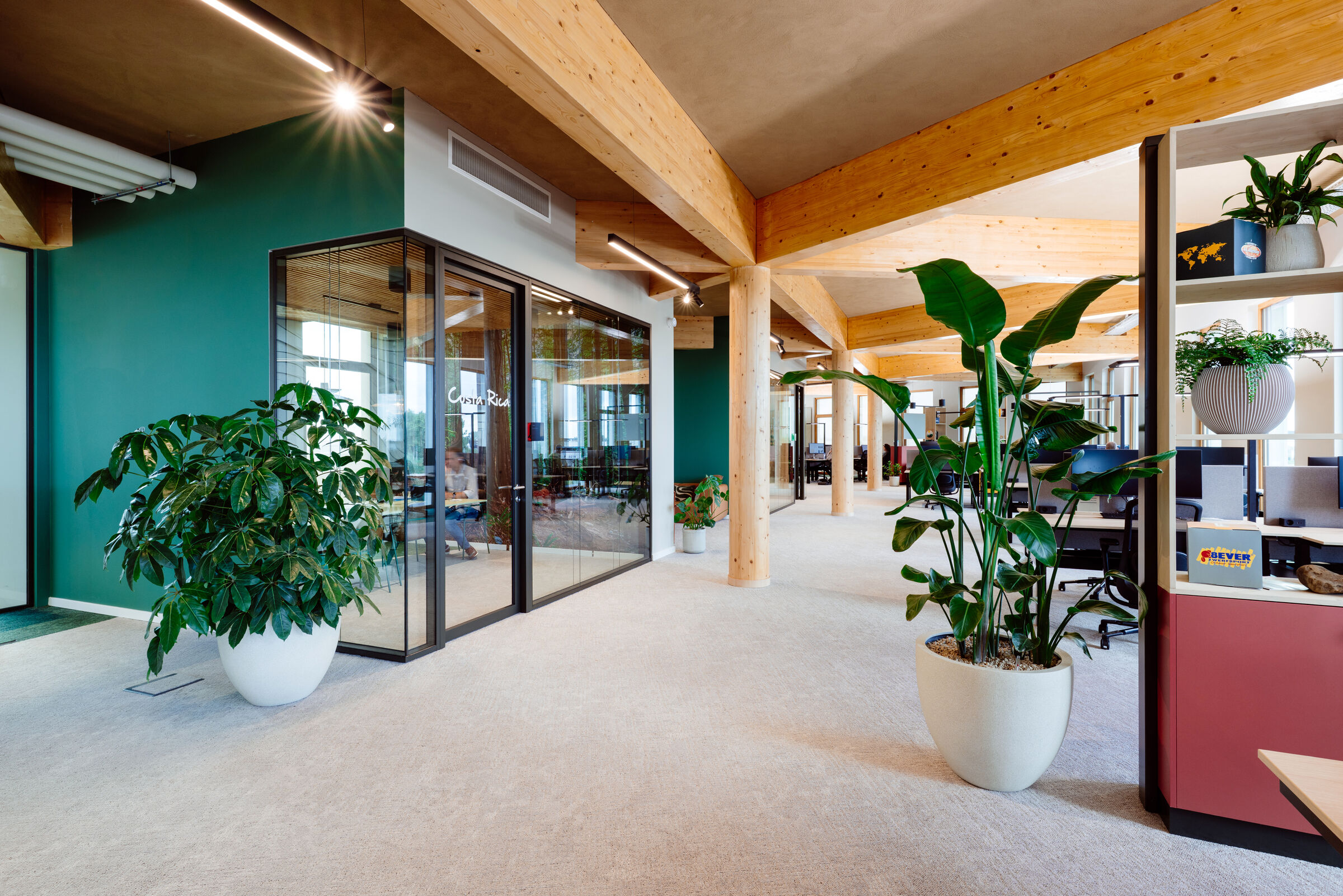 Office space - Bever Basecamp HQ Office