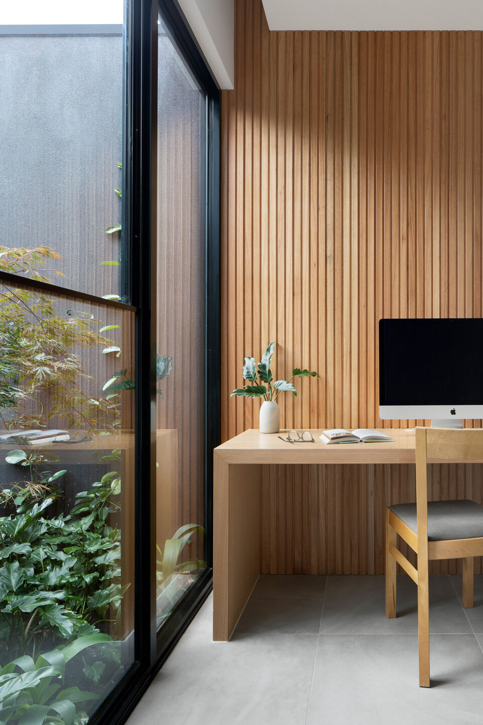 Study next to Internal Courtyard