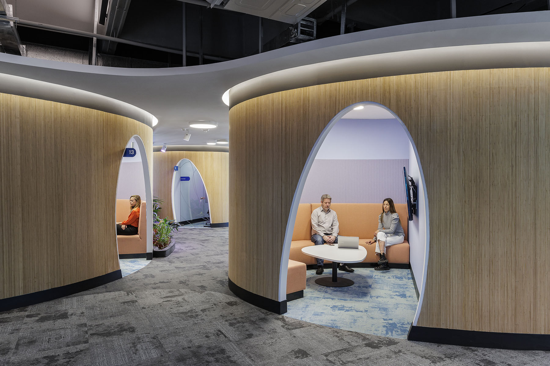 Office Design and Architecture by Contract Workplaces