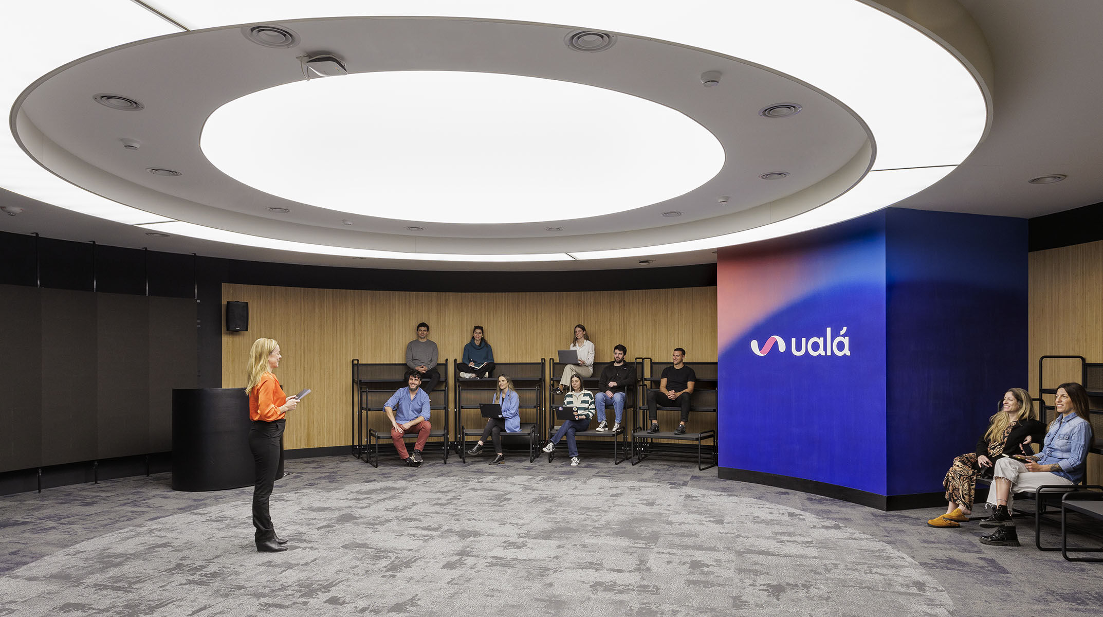 Office Design and Architecture by Contract Workplaces