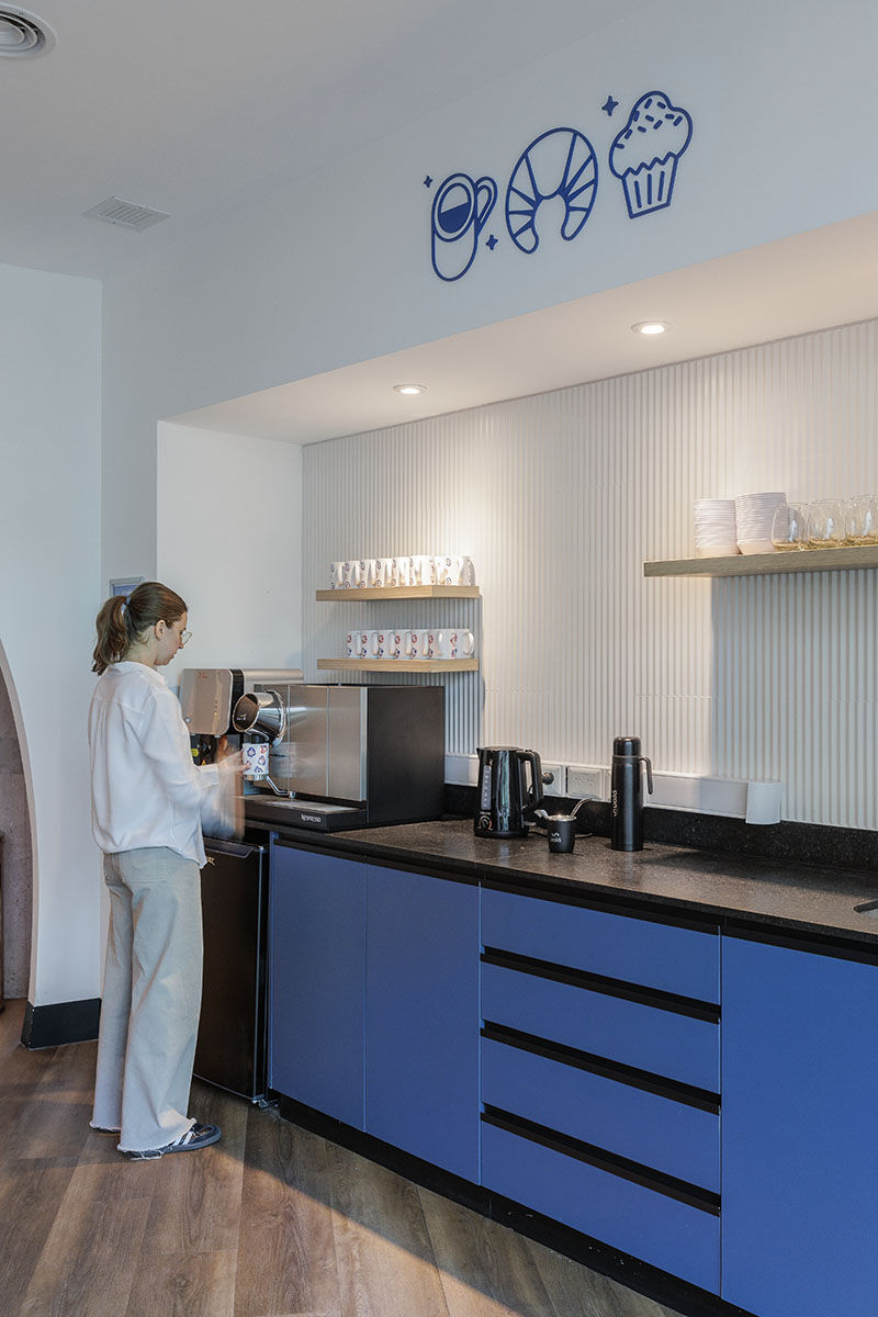 Office Design and Architecture by Contract Workplaces
