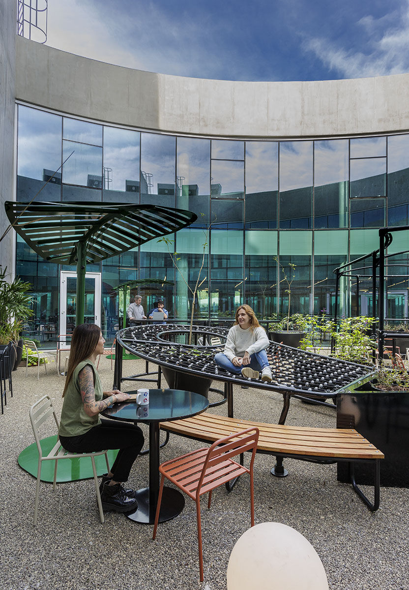 Office Design and Architecture by Contract Workplaces