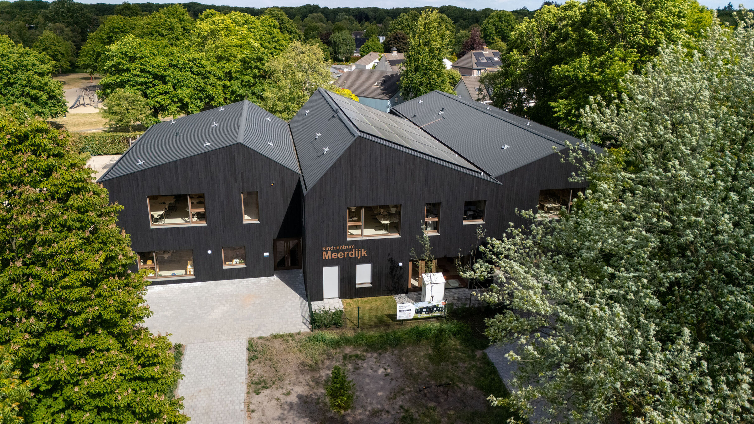 Primary school and childcare KC Meerdijk