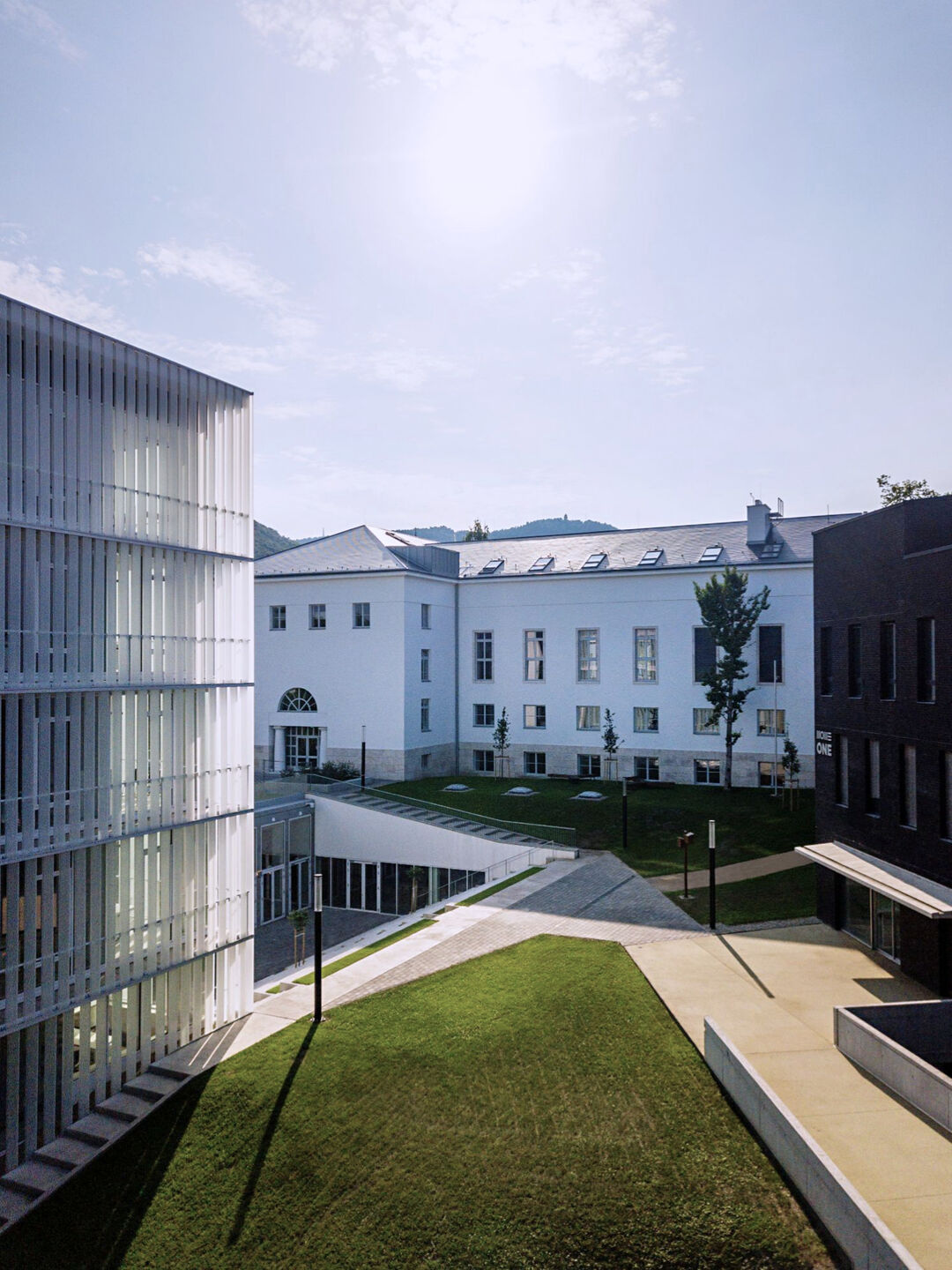 MOME Campus - MOME UP