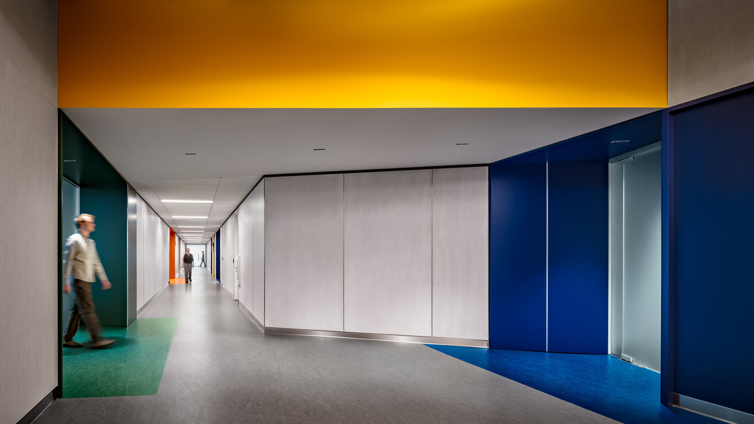 The 3rd floor’s central spine connects offices across the Pearl Building’s large floor plate.