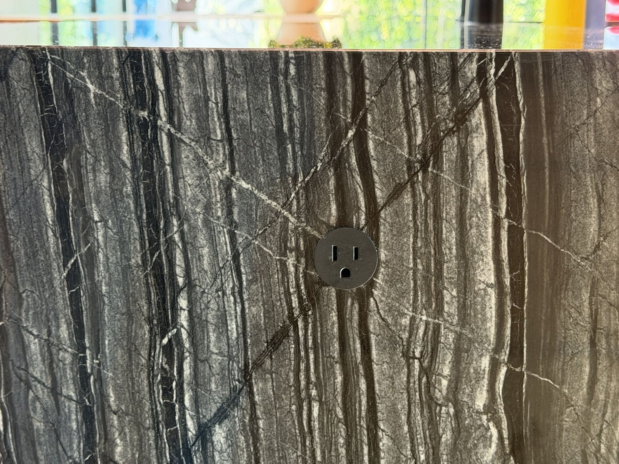 Hidden island outlet