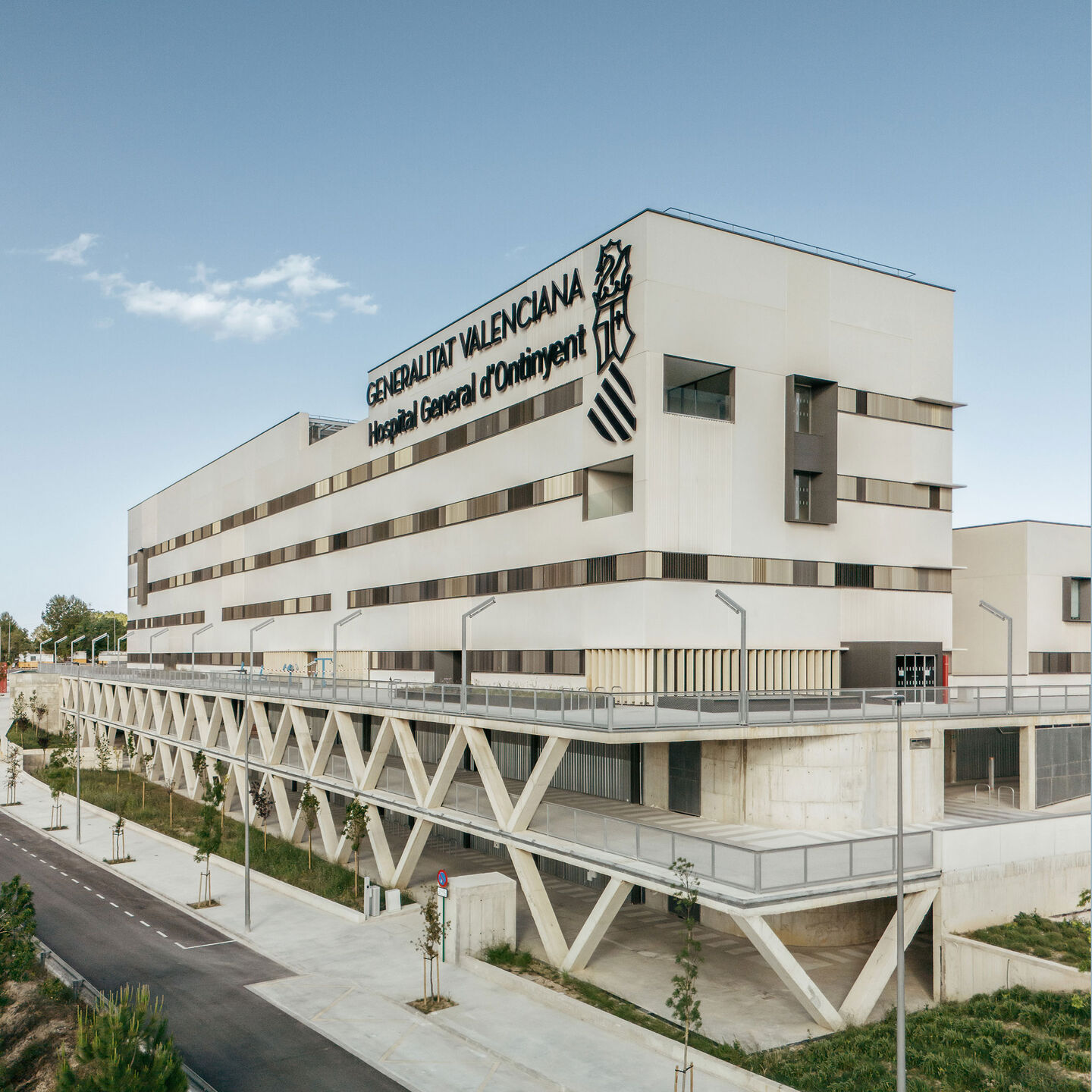 Ont. Hospital_Contell-Martínez+M.Vega