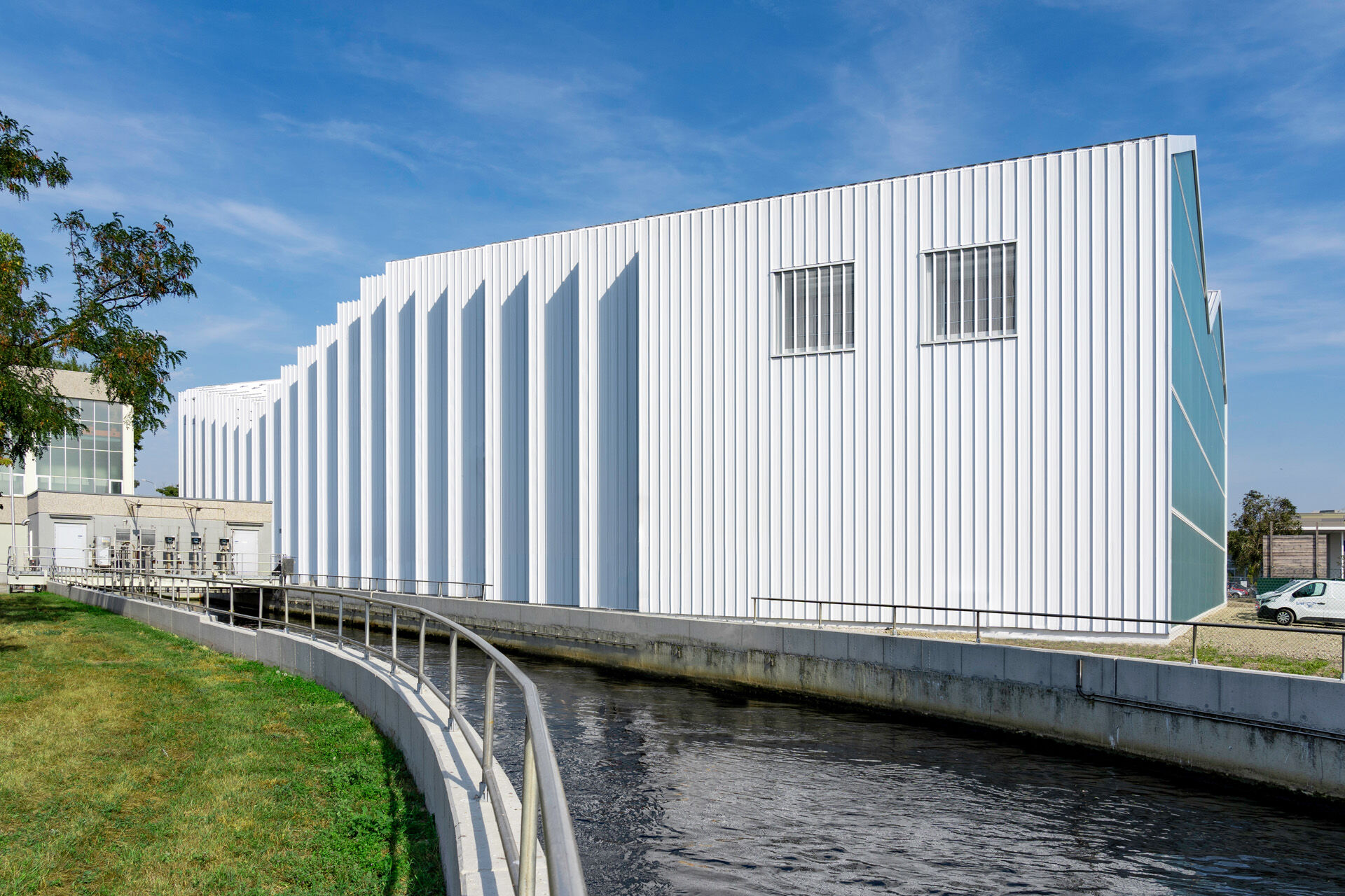 Large Heat Pump Vienna Simmering