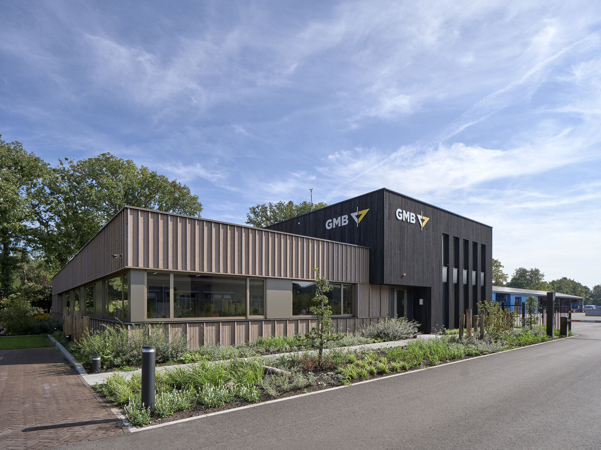 Circular office building GMB Ijhorst
