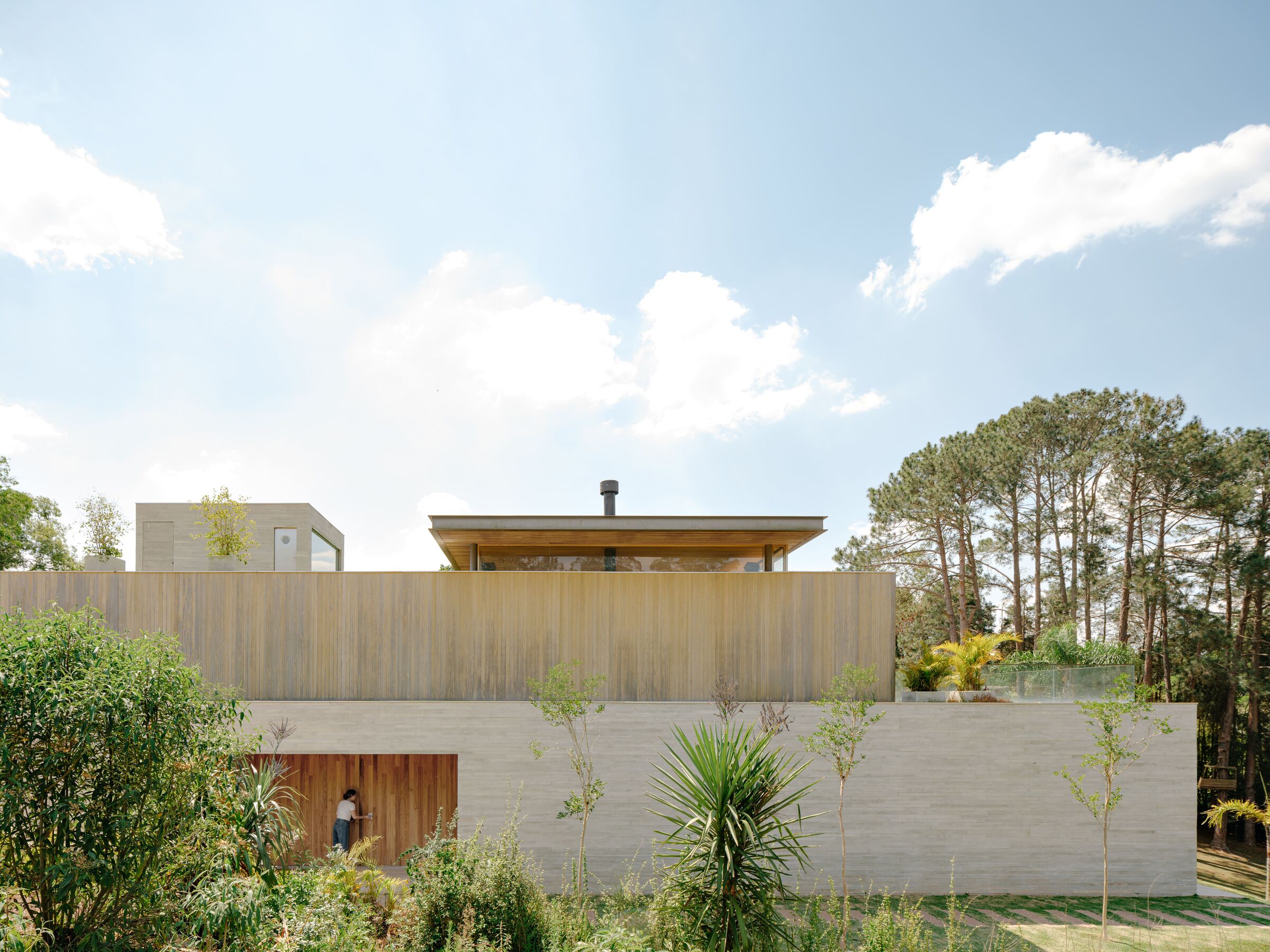 CR JL Lake House