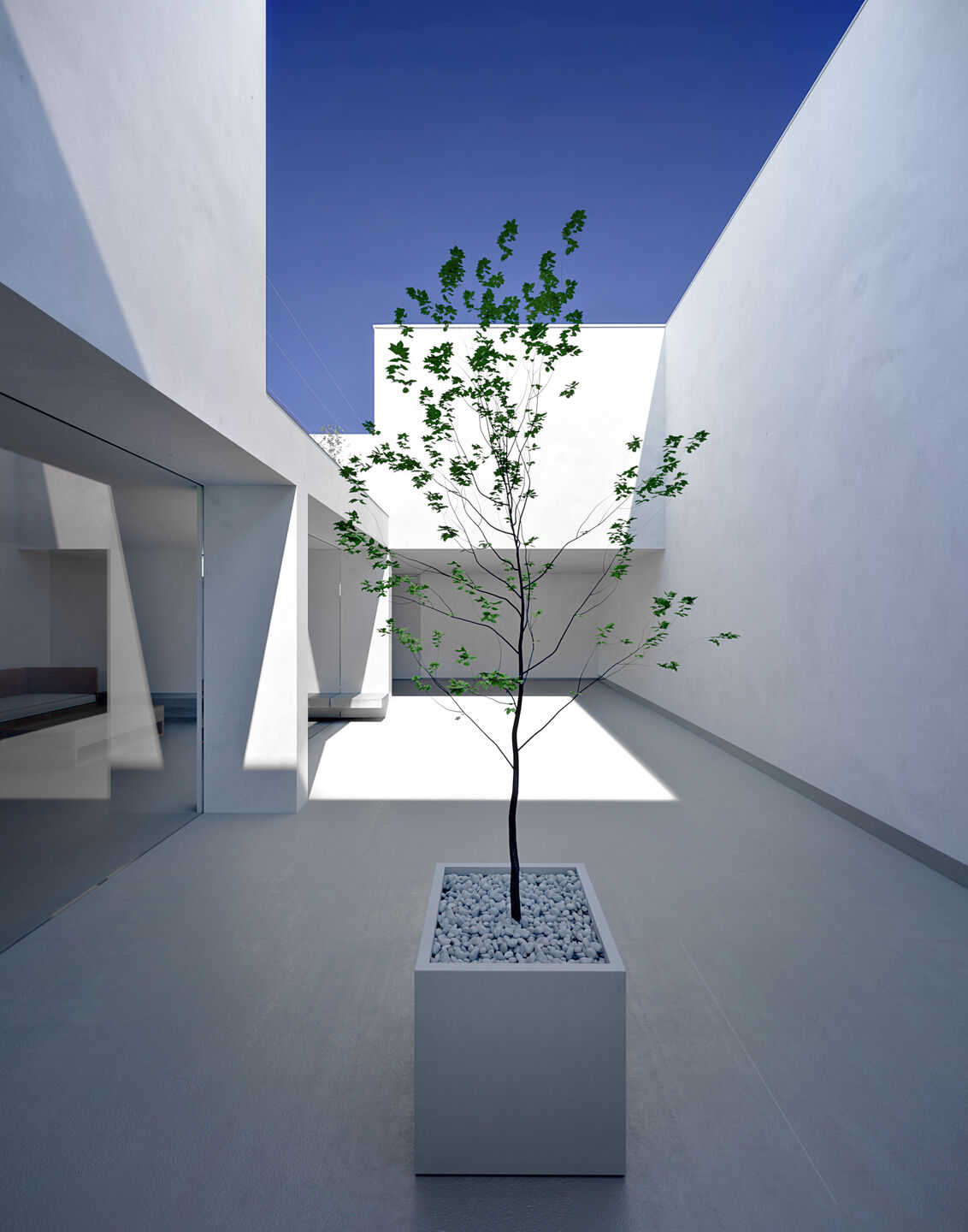 interior-visualization-minimalist-white-cave-house-japan-04-gmsvision