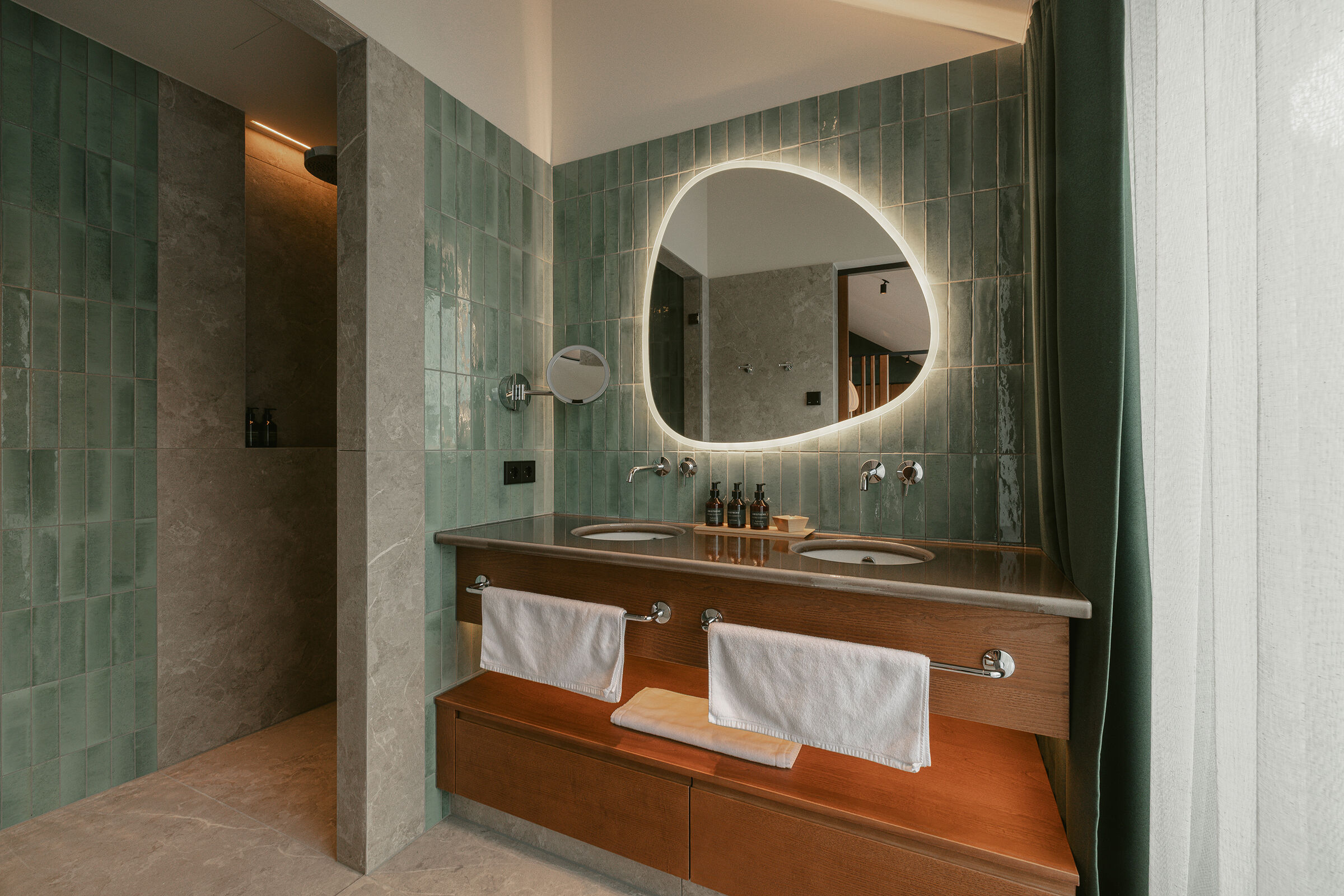 Hotel Kristberg - Suite Deluxe Bathroom