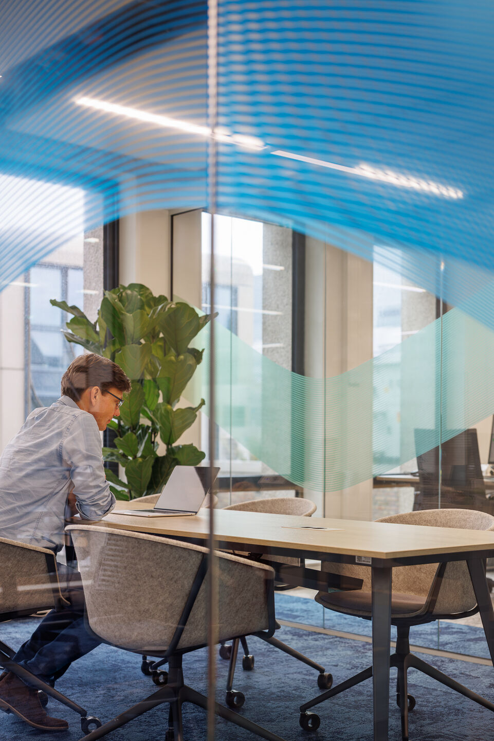 With meetingrooms of various sizes