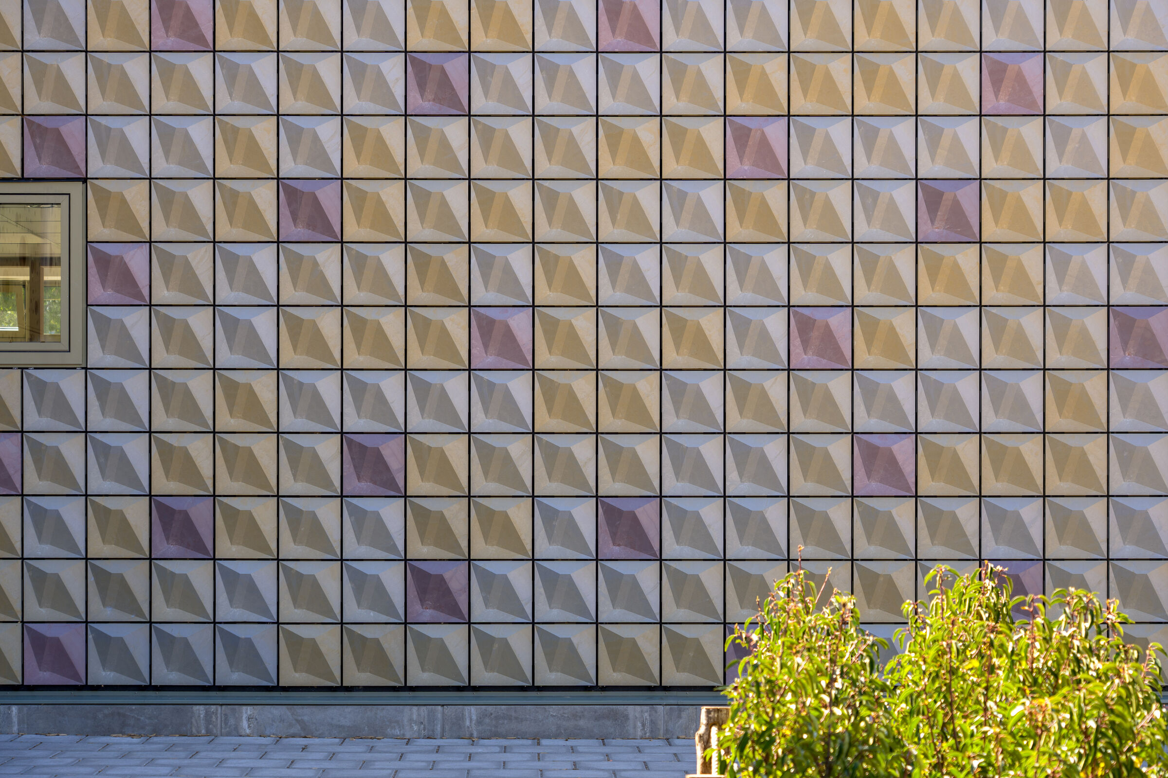 Close up Second High façade