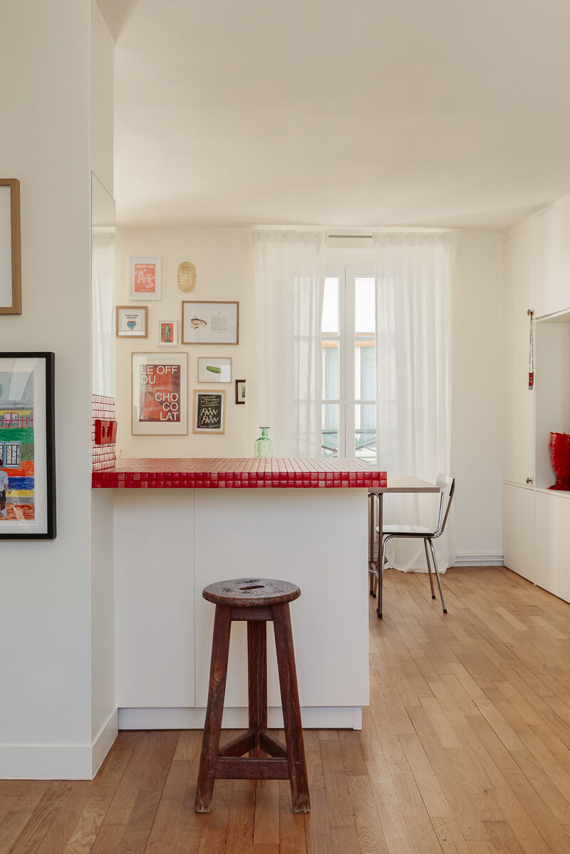 Kitchen with Hisbalit red Niebla mosaic