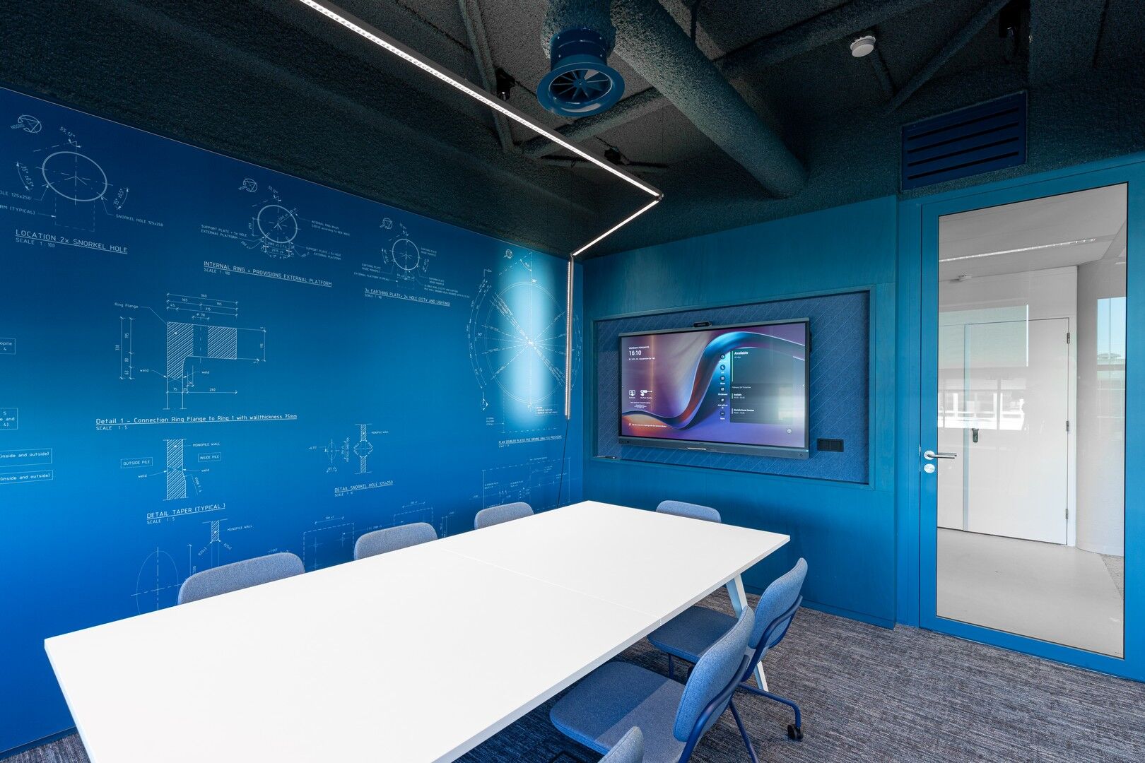 Meeting room with QbiQ partitions