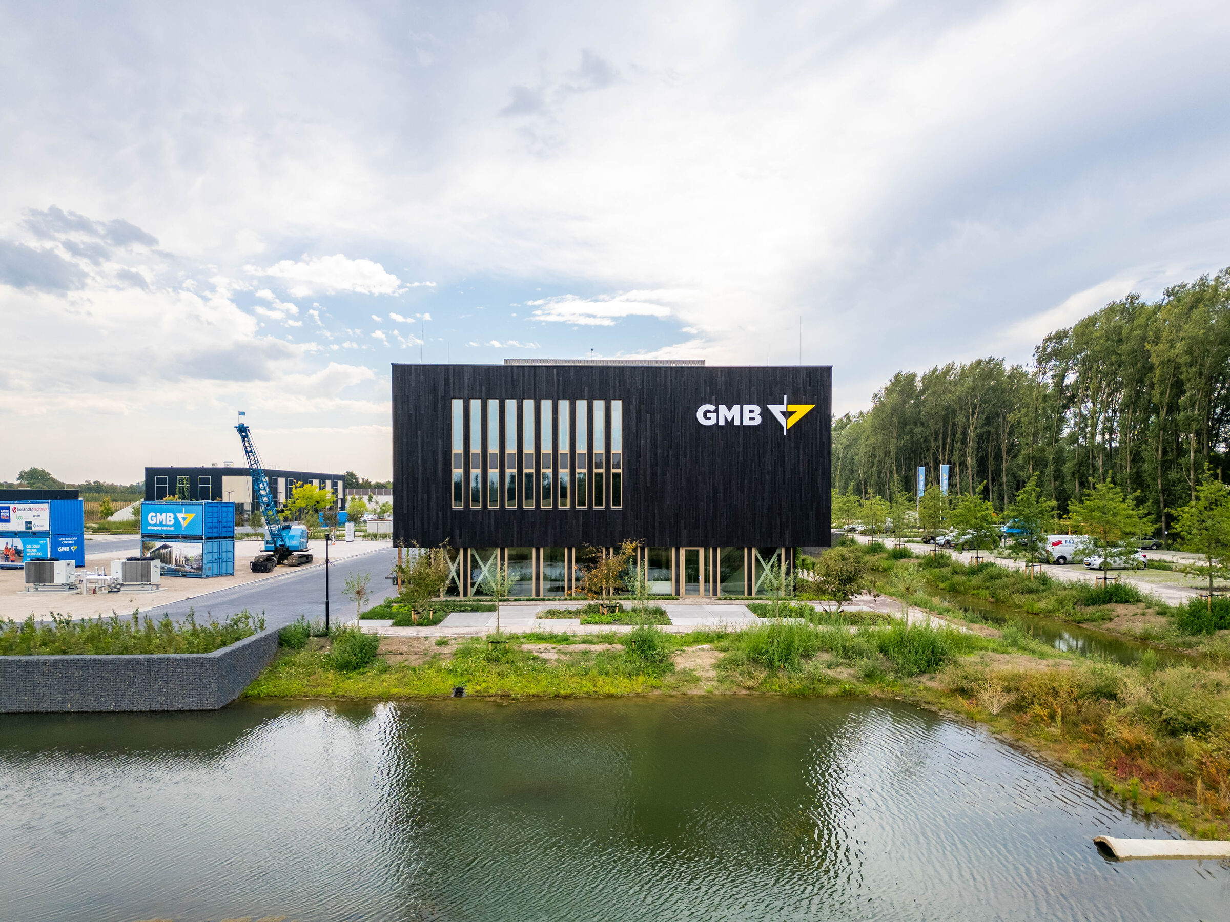 Circular office building GMB Dodewaard