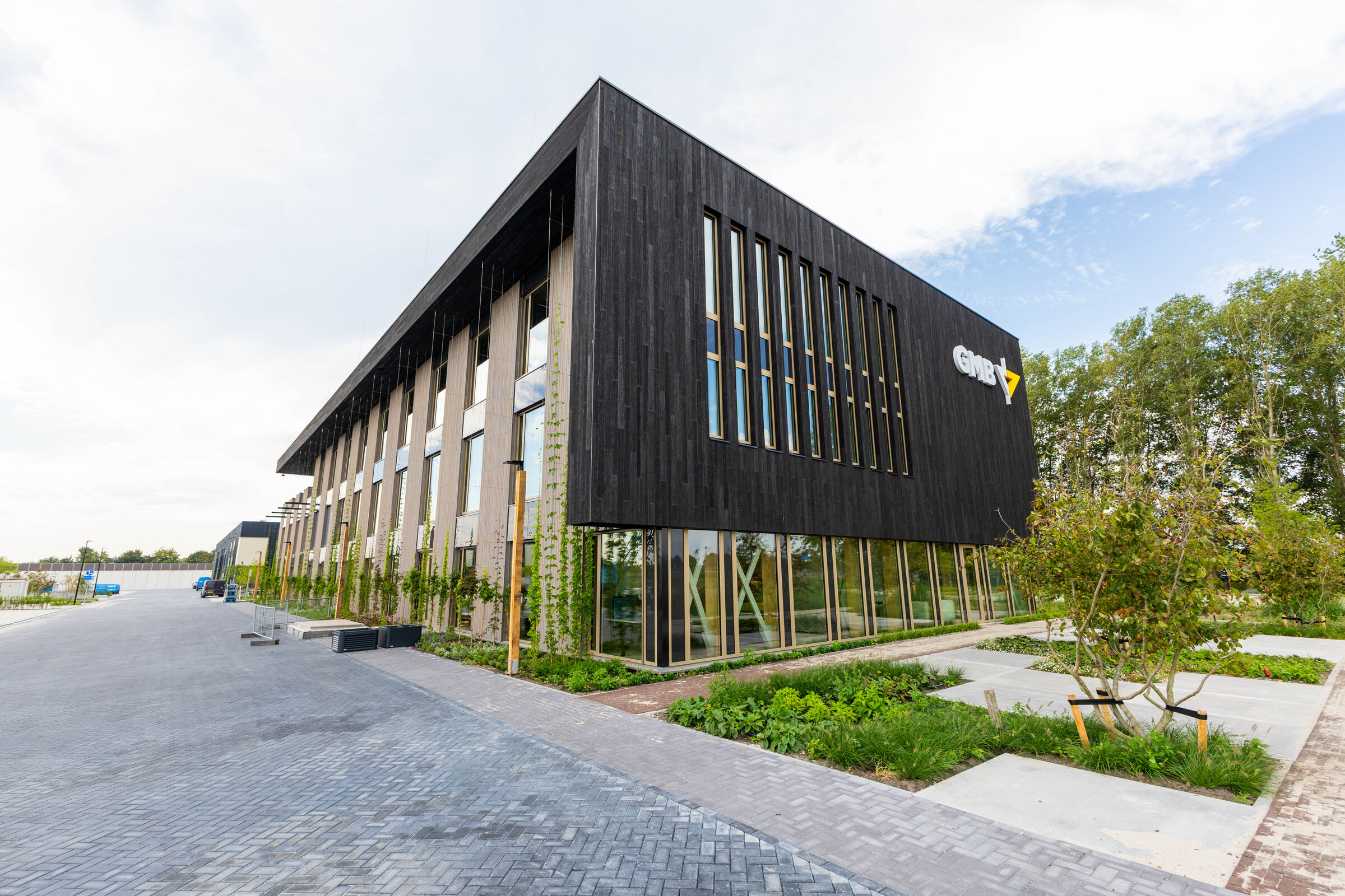 Circular office building GMB Dodewaard